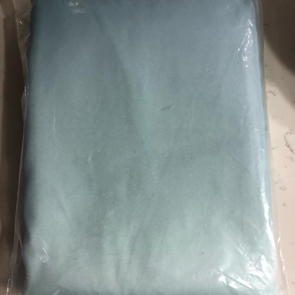 Ombré Shower curtain - Picture 2 of 2